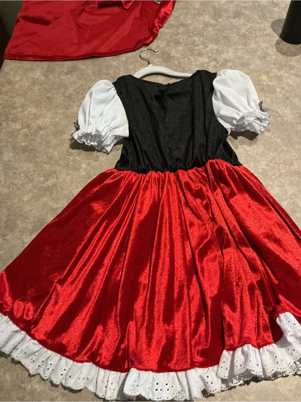Red Little Red Riding Hood Girls' Costume with White Apron & Coat/Cap - Picture 11 of 15